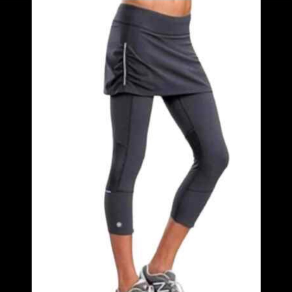 Athleta Skirted Capri Leggings